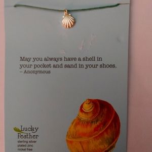 Anchor and shell necklace